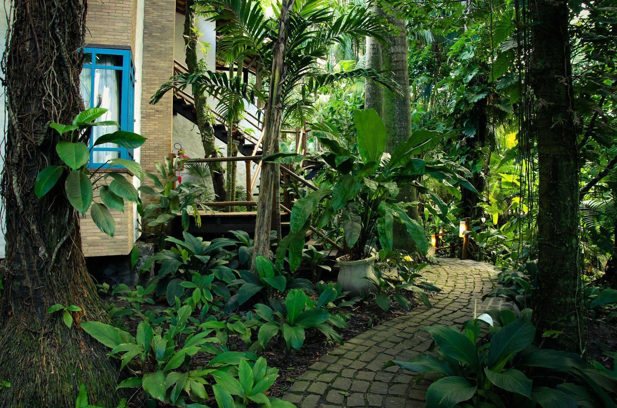 Burundanga Inn